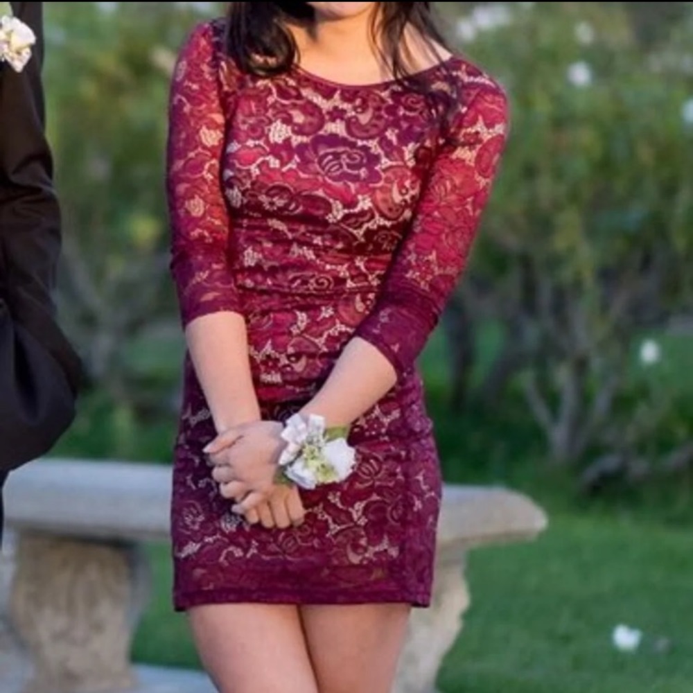 Burgundy maroon lacy bodycon dress